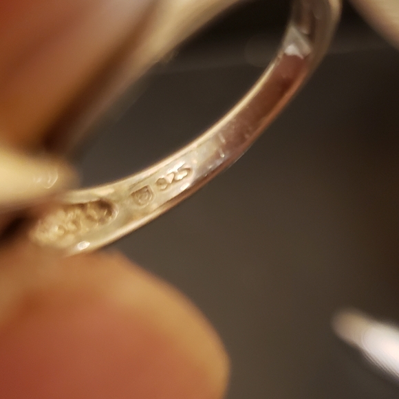 Sterling Silver Radiant Cut Amethyst & Mother of Pearl Cocktail Ring - Size 9 - Picture 2 of 12